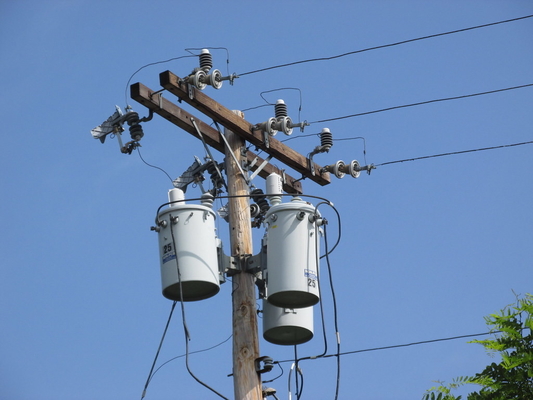 7200/12470Y 120/240 Single Phase Pole Mounted  Power Transformer for Electronic
